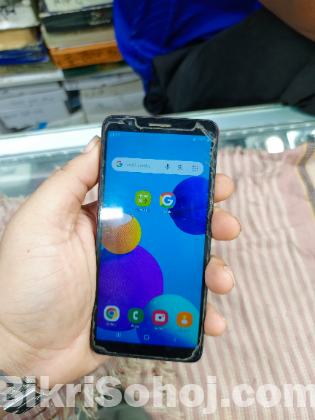 Samsung M10